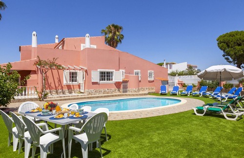 Vale Navio Villa | Villa w/heatable pool Vale da Azinheira