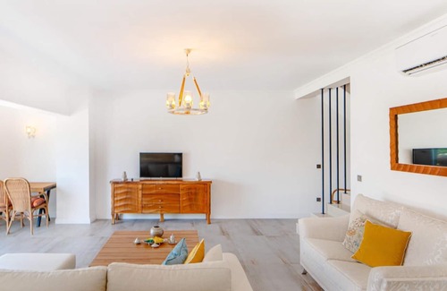 Yalikavak Villa | Villa w Pool Garden Patio 1 min to Beach in Bodrum