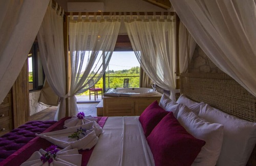 Yaniklar Villa | Villa w Private Pool and Jacuzzi in Fethiye
