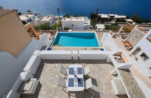 Massouri Villa | Villa 'White Pearl Kalymnos - 2bdr' with Sea View, Wi-Fi and Air Conditioning