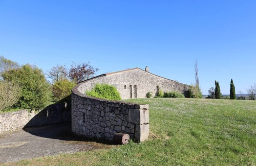 Tombeboeuf Villa | Villa with 360° view on a quiet hill