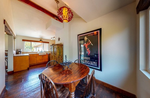 Sonoma Villa | Villa with 4BR/3BA, Pool, Guest House and Bikes in Prime Area