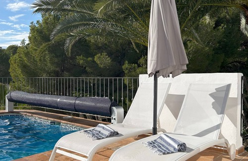 El Portet Villa | Villa with 7 rooms/14beds with a fantastic seaview & heated pool in El Portet