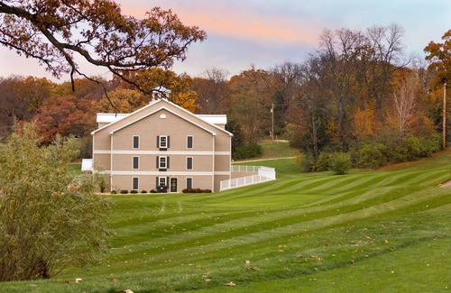 Sheridan Villa | Villa with Access to Amazing Amenities