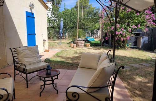 La Crau House | Villa with all comforts, swimming pool, air conditioning, beautiful garden!