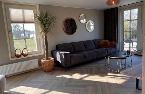 Hippolytushoef Villa | Villa with enclosed garden near the Wadden Sea