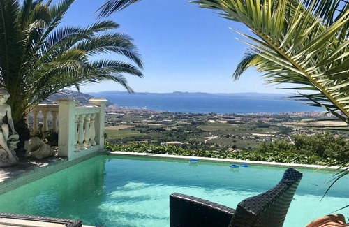 El Mas Fumats House | VILLA WITH EXTRAORDINARY VIEW OF ROSAS BAY WITH POOL AND JACUZZI