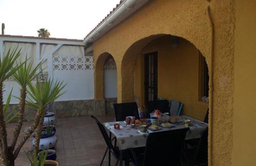Denia Ski Chalet | Villa with garden and pool in Denia