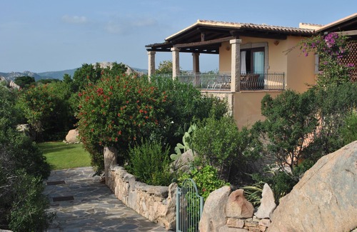 San Teodoro Villa | Villa with garden among granite and Mediterranean scrub. Splendid sea view
