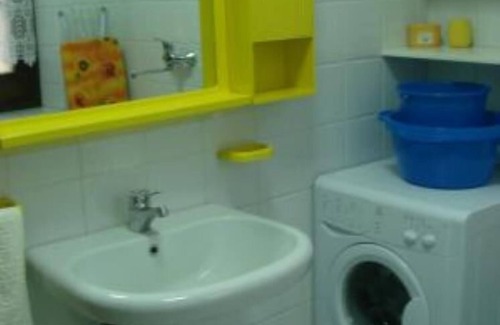 Sant'Antioco House | Villa with garden in residential area for rent