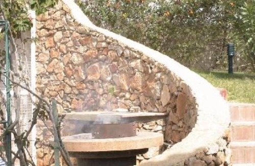 Vale Navio Villa | Villa with good garden, berbecue and swimming pool shared in the condominium.