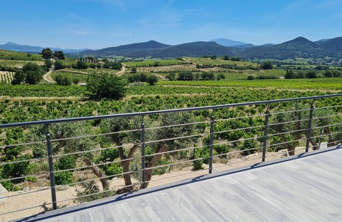 Rasteau Villa | Villa with Infinity Pool and Stunning Views in Provence