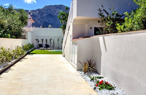 Isola delle Femmine Villa | Villa with pool near the sea of the Nature Reserve of Isola delle Femmine