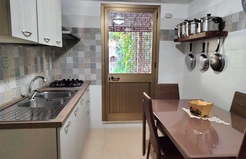 Torre dell'Orso House | Villa with large garden 100 m from the sea