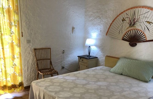 Matta 'e Peru Villa | Villa with large garden 80 mt beach