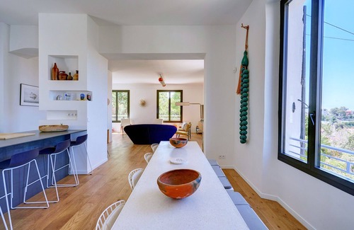 Roucas-Blanc Villa | Villa with large plot and pool overlooking the sea