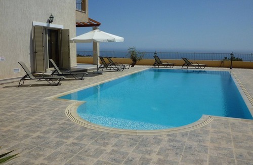 Peyia Town Villa | Villa with Large Private Pool and Sea/Hill Views