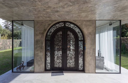 Ribeira Grande Villa | Villa with modern minimalist architecture in the middle of a nature reserve