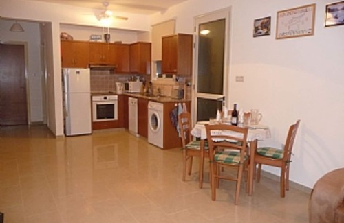 Peyia Town Villa | Villa with own Private Pool, child friendly, Fully Air/Con throughout, fast WIFI & UKTV