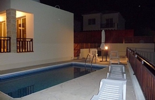 Peyia Town Villa | Villa with own Private Pool, child friendly, Fully Air/Con throughout, fast WIFI & UKTV