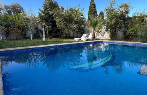 Baku Villa | Villa with Pool 10 minutes from Mardakan Beach + BBQ + Patio + Outdoor Space