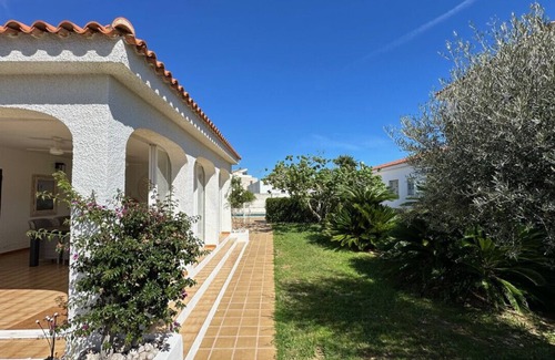 Vinaros Villa | VILLA WITH POOL 100 M. BEACH 6 PERS- VINAROS