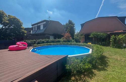 Bollate Villa | Villa with pool, 4 room with pool 20 minutes from Milan