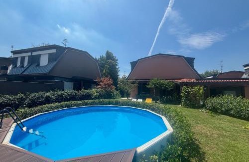 Bollate Villa | Villa with pool, 4 room with pool 20 minutes from Milan