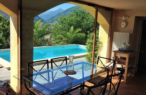 Badalucco House | Villa with Pool 6/8 people on the heights of Badalucco - 12 km from the sea