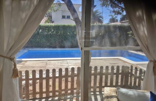 Miami Platja Villa | VILLA WITH POOL AND PRIVATE GARDEN 3 KM FROM THE SEA