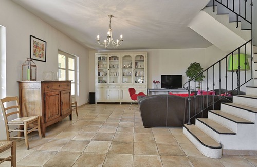 Cucuron House | Villa with pool and garden
