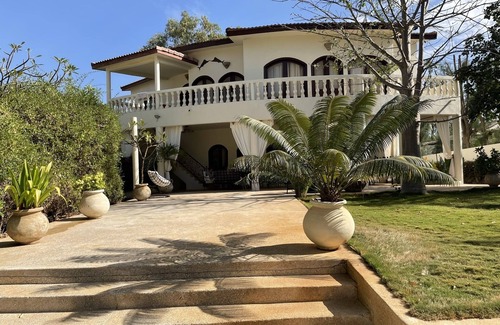 Nianing Villa | Villa with pool and sea view between SALY and NIANING, private access to the beach