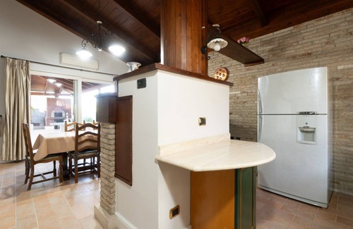 Trani Apartment | Villa with Pool & Garden - Ground floor