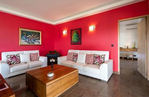 Antsiranana Villa | Villa with pool in Ramena, sea view