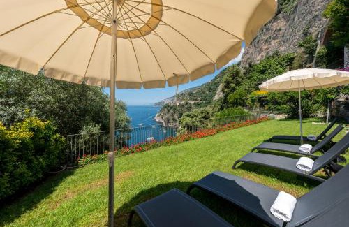 Conca dei Marini Villa | Villa with pool and gardens with wonderful sea view