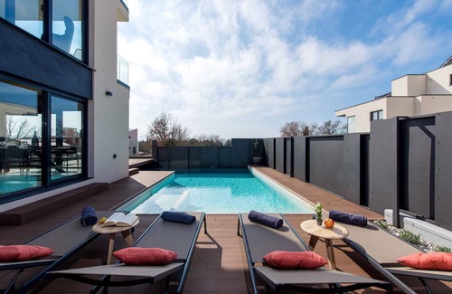 Mali Maj Villa | Villa with pool near the beach