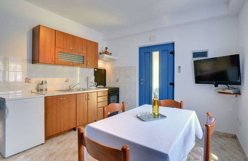 Rasa House | Villa with pool, only 1 km from the beach; fantastic view
