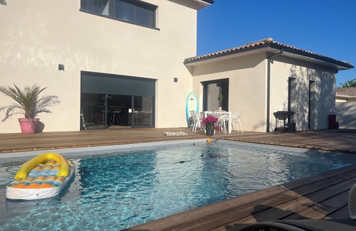 Pessac House | Villa with pool Pessac between Bordeaux and Bassin d'Arcachon