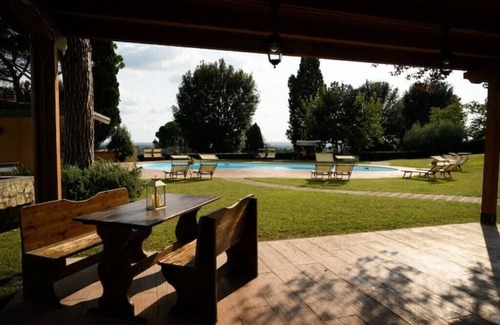 Sacrofano Villa | Villa with Pool Surrounded by Green