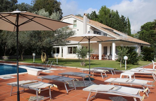 Cava de' Tirreni Villa | Villa with Private Pool near Pompeii, Naples, Positano, Capri Sorrento