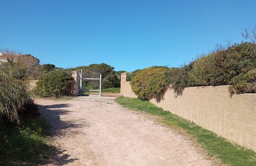 La Maddalena Villa | Villa with private beach access, garden and parking space