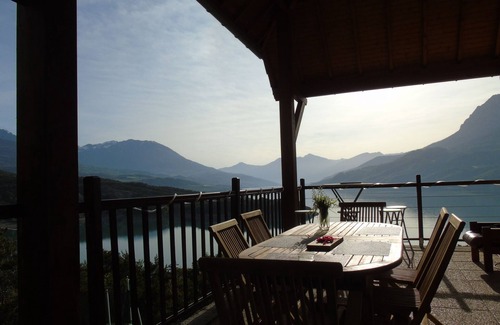Chorges House | Villa with private beach access