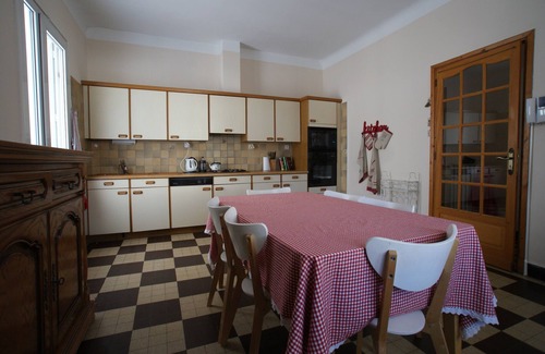 Carcassonne Villa | Villa with private pool in Carcassonne town, quiet area with castle views