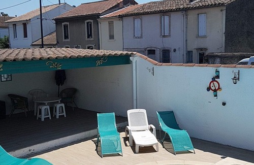 Carcassonne Villa | Villa with private pool in Carcassonne town, quiet area with castle views