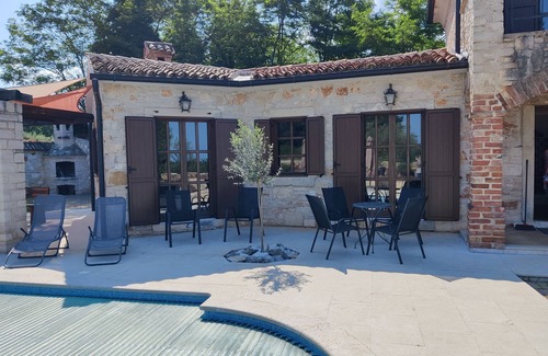 Mofardini Villa | Villa with Private Heated Tiled Pool, Safety Cover and A/C.
