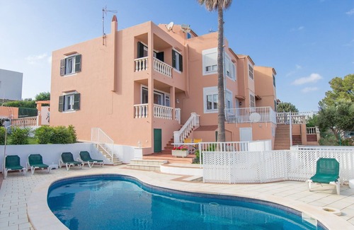Serpentona Villa | Villa with Private Pool and Sea ViewsVilla Lidia, 2 minutes walk from the beach