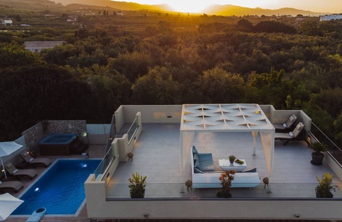 Neromilos Villa | Villa with private pool, water massage pool and sea view roof garden