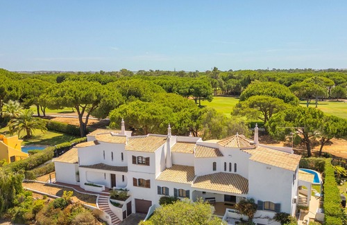 Quarteira Villa | Villa with private pool in Vilamoura