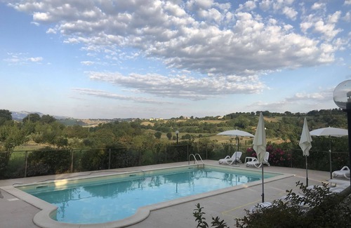 Falerone House | Villa with private pool in Le Marche countryside