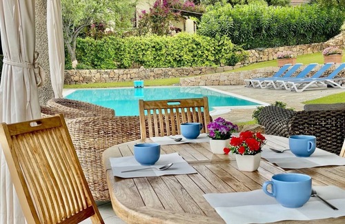 Tanaunella Villa | Villa with private pool, 10 minutes from the sea, large garden*parking*BBQ